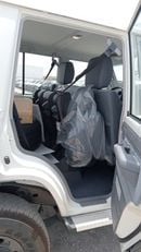 Toyota Land Cruiser 70 Toyota Land Cruiser 76 05 Door Hard Top 2.8L Auto