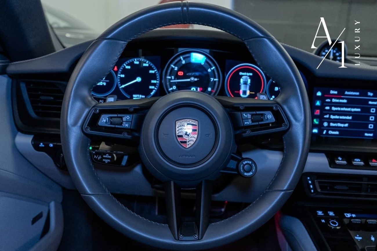 بورش 911 Carrera GTS 3.0L (450 HP) Coupe