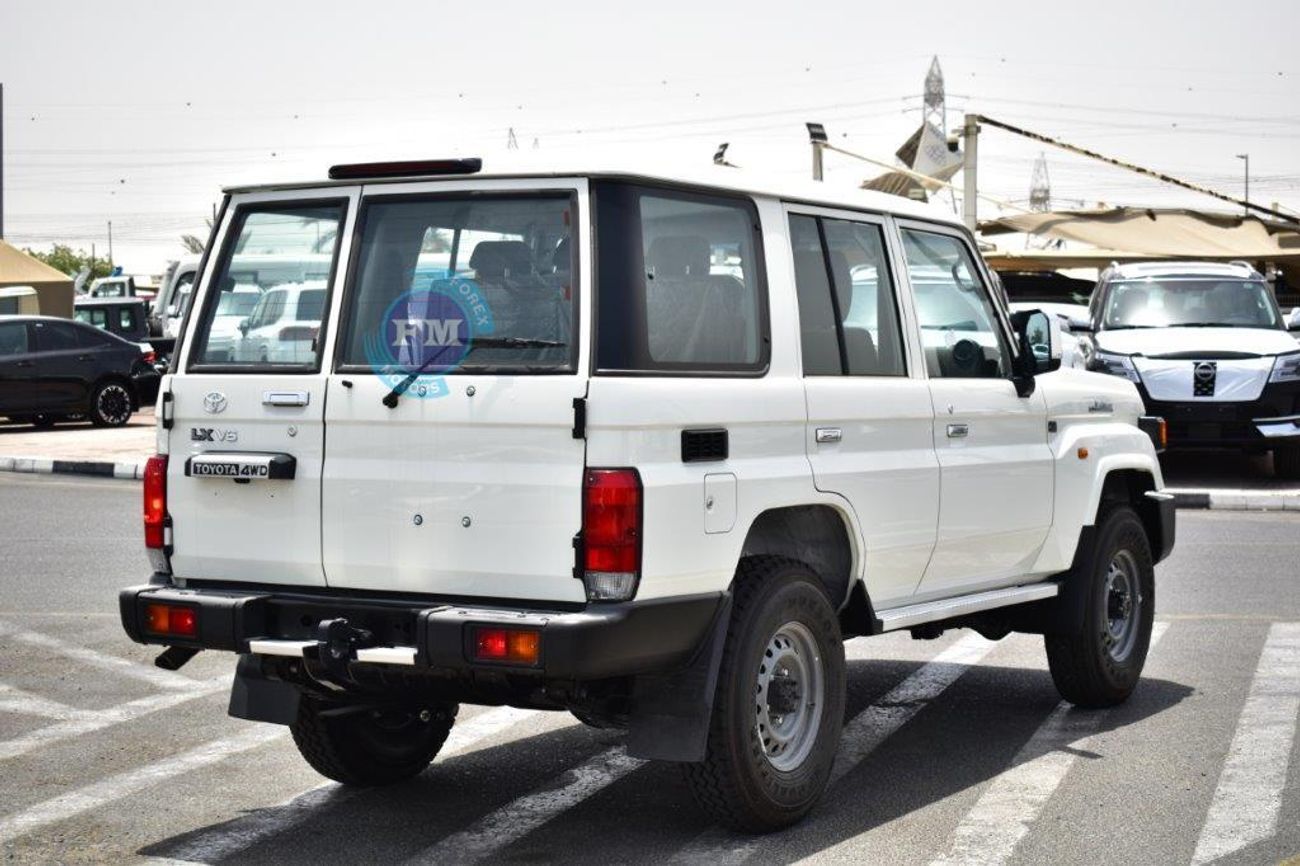 تويوتا لاند كروزر 70 76 LX V6 4.0L 4WD 6 Seater Manual