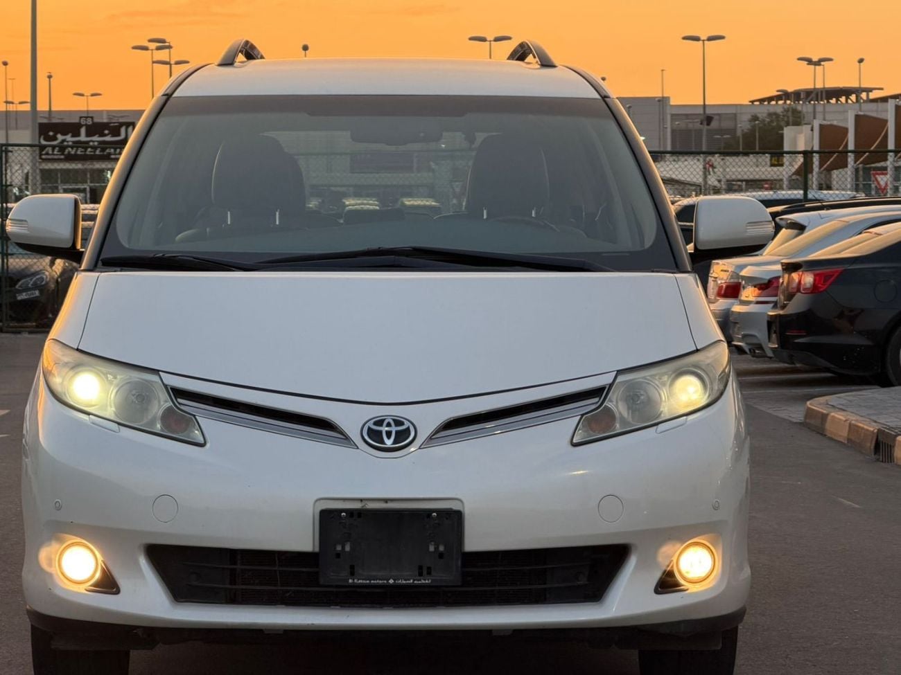 Toyota Previa No.1, 7 seats,Gcc