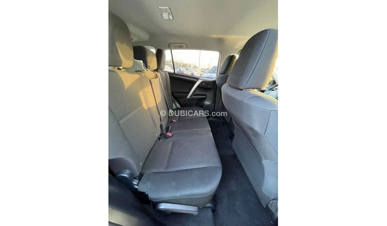 Toyota RAV4 2017 TOYOTA RAV4 LE / AWD / MID OPTION