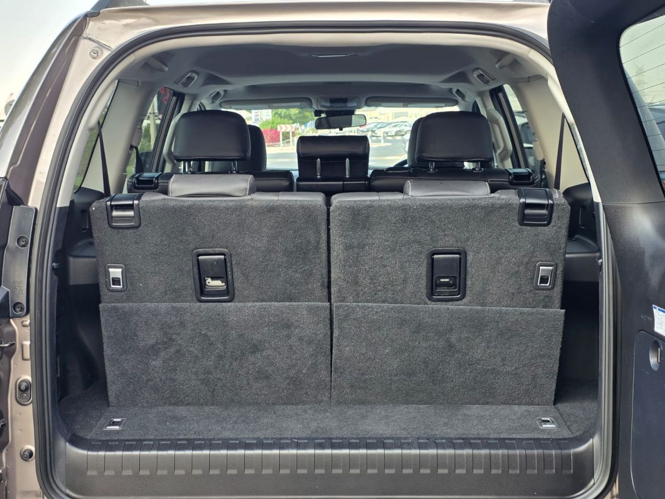 Toyota Prado RIGHT HAND DRIVE ONLY FOR EXPORT 2.8L FULL OPTION