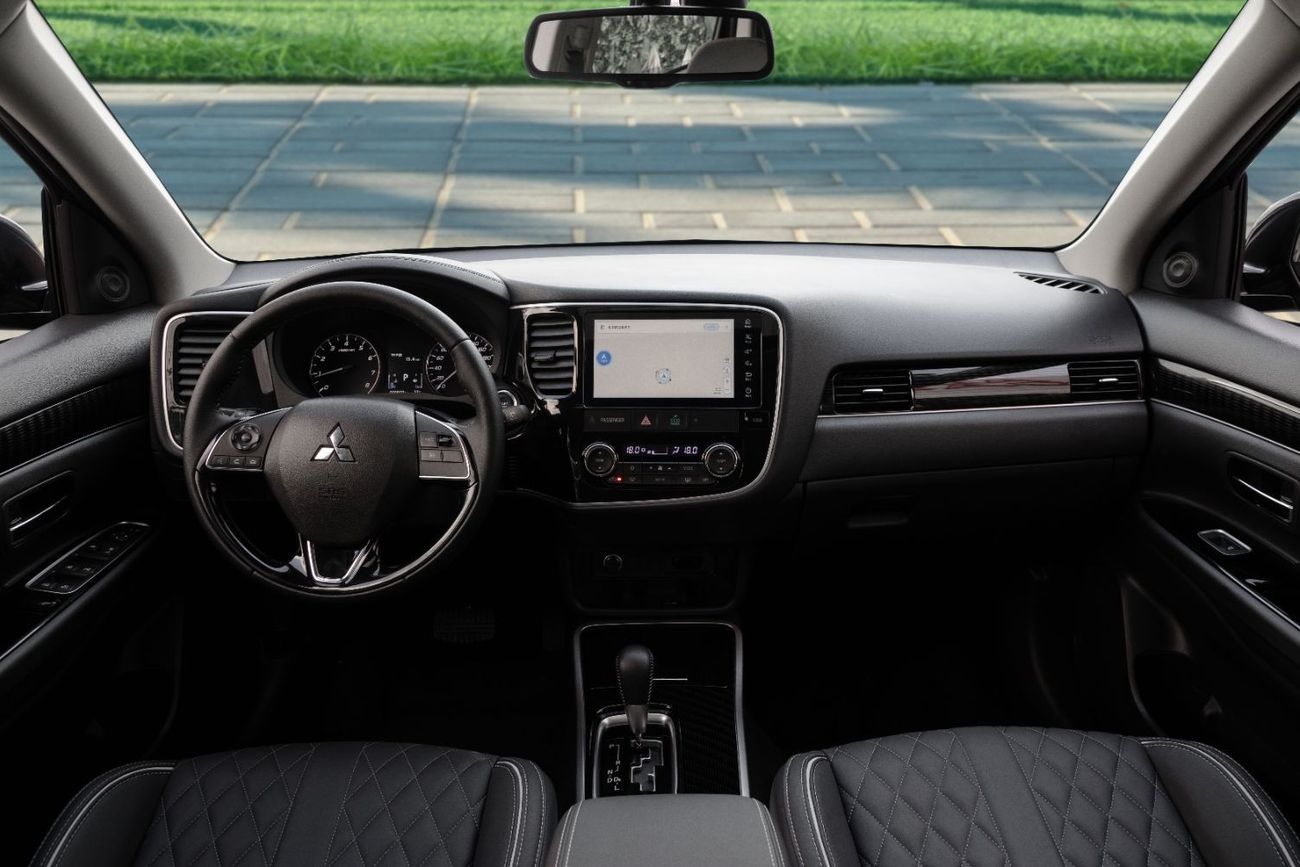 Mitsubishi Outlander Enjoy Premium! | 1,586 P.M  | 0% Downpayment | Brand New!