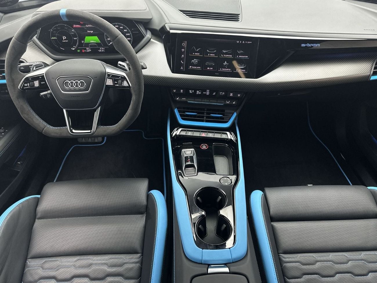 أودي إي ترون جي تي quattro 530hp Exclusive Edition (Ref# 007401)