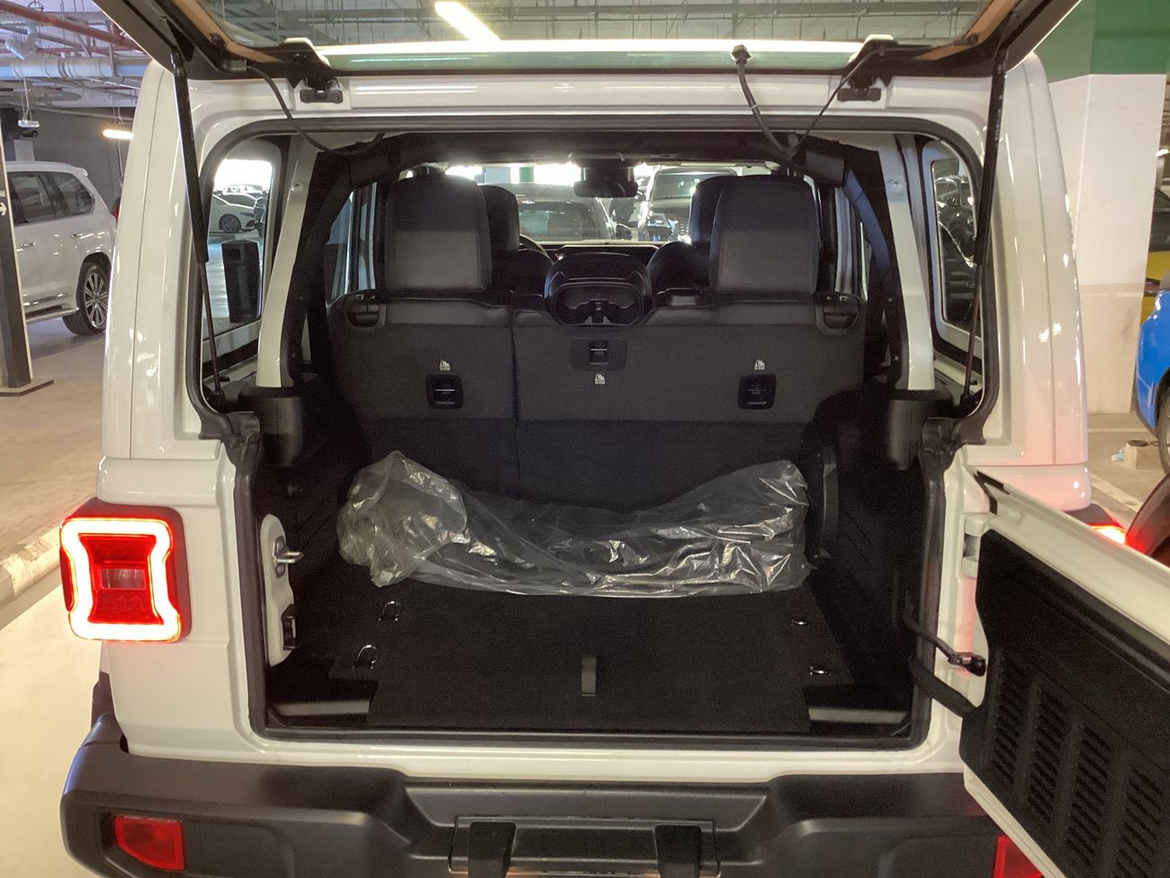 Jeep Wrangler Sahara Unlimited | upto AED 20,000 Ramadan Discount | Guaranteed Warranty | 0 Down Payment