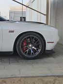 Dodge Challenger SRT 6.4L