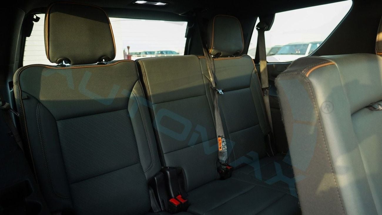 GMC Yukon AT4 Ultimate 6.2L V8 4X4 GCC 34600Km With 2 Years Or 100,000 Km Warranty @ Official Dealer