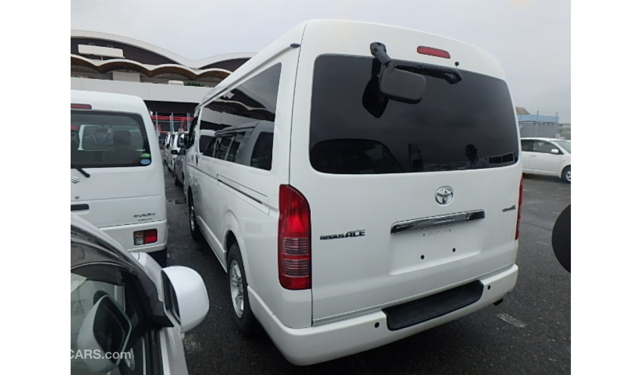 Toyota Hiace 2009