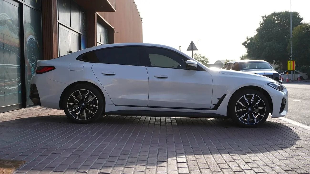 BMW i4 eDrive 35 | Full Electric | GCC Specs | Very Low Mileage