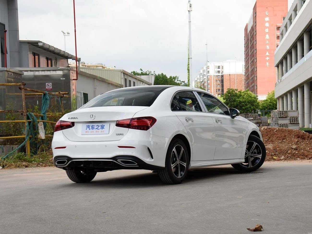 مرسيدس بنز A 200 L Toyota Frontlander/ 2025 / white / 0km
