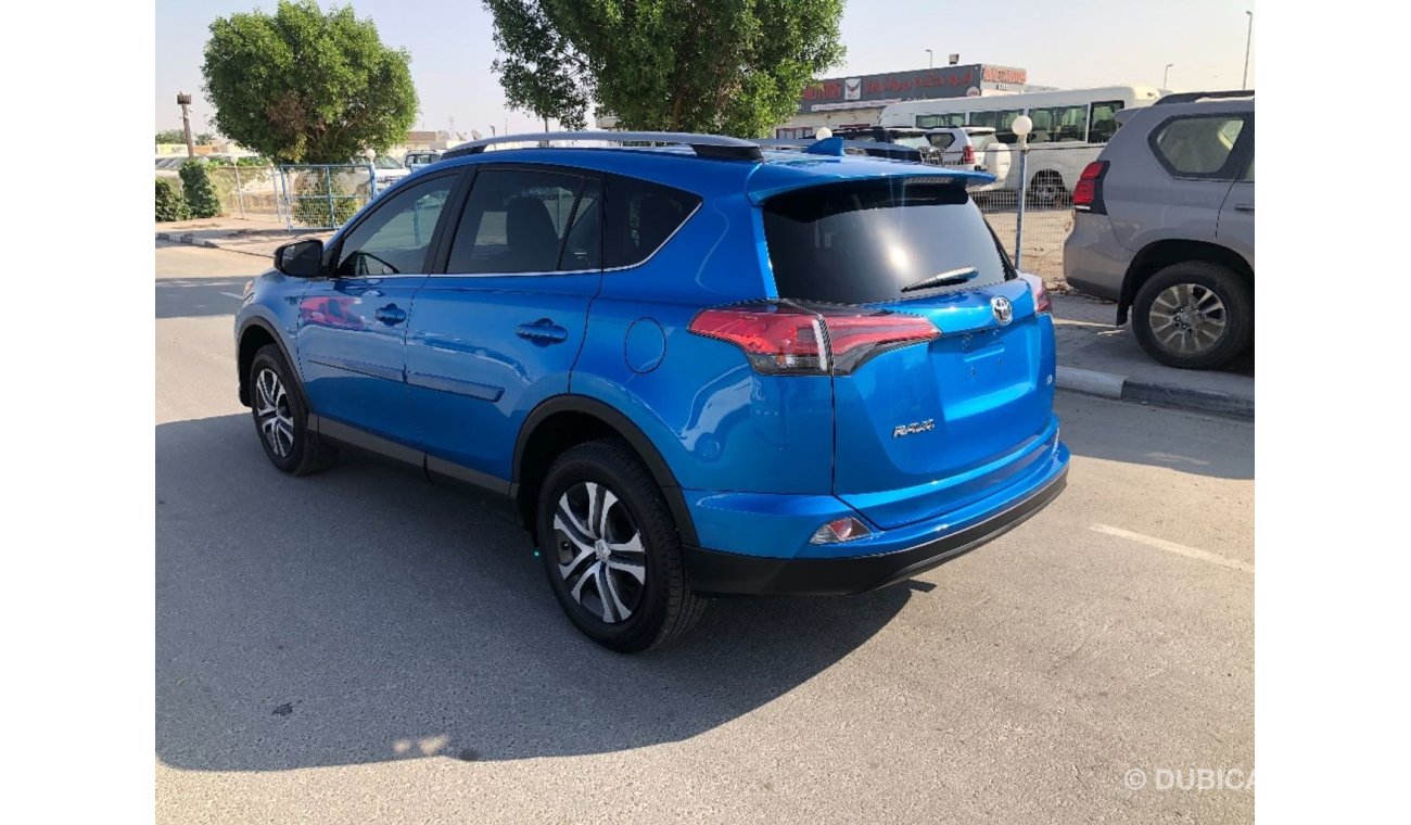 Toyota RAV4 LE 2017, US Specs