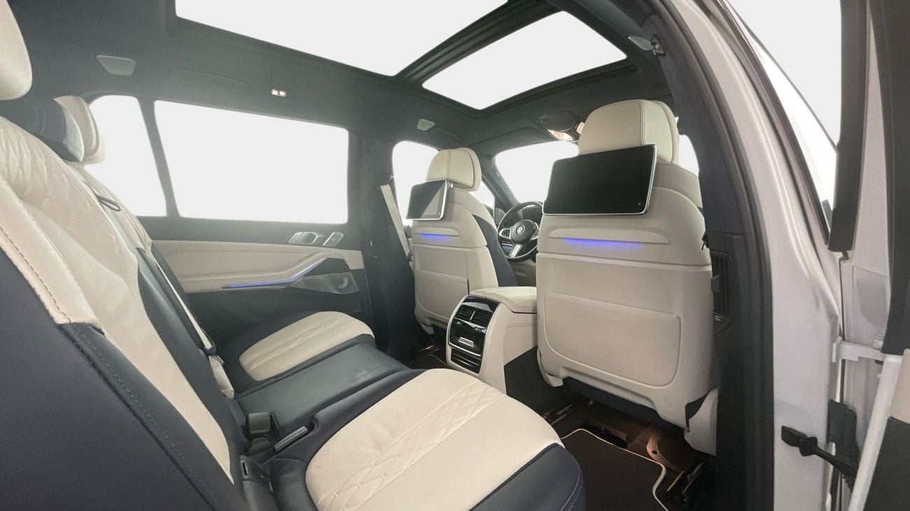 بي أم دبليو X7 M50i | شامل الضمان | 0 ﺪﻔﻋﺓ ﺃﻮﻟﻯ