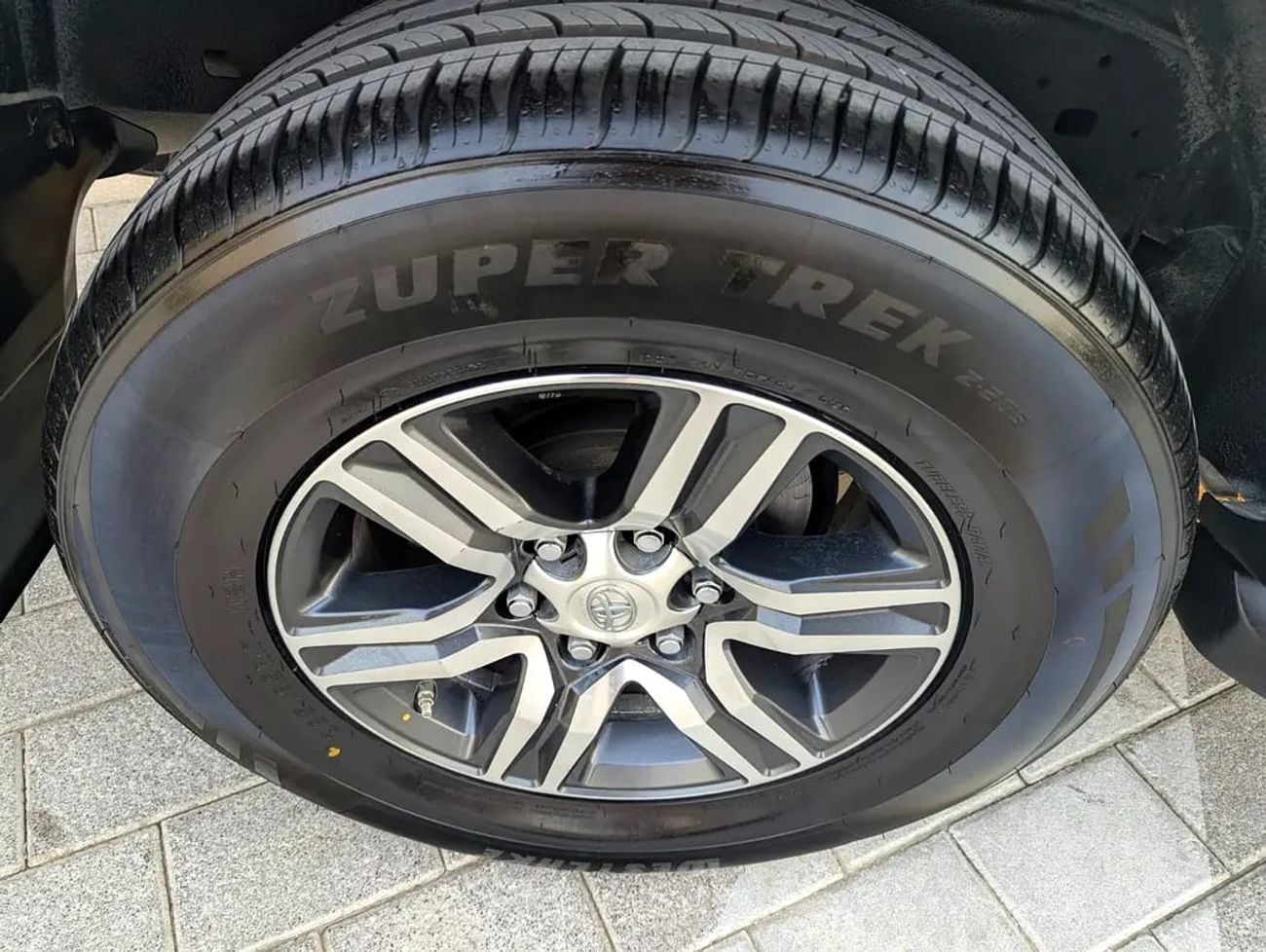 Toyota Fortuner GXR 2024 GCC SPECS INTERIOR AND EXTERIOR EXCELLENT