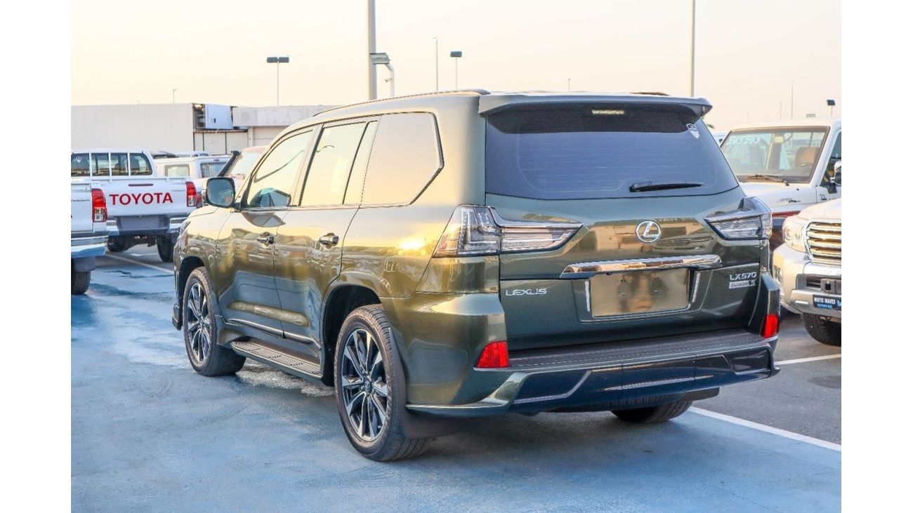 لكزس LX 570 سيجناتشر