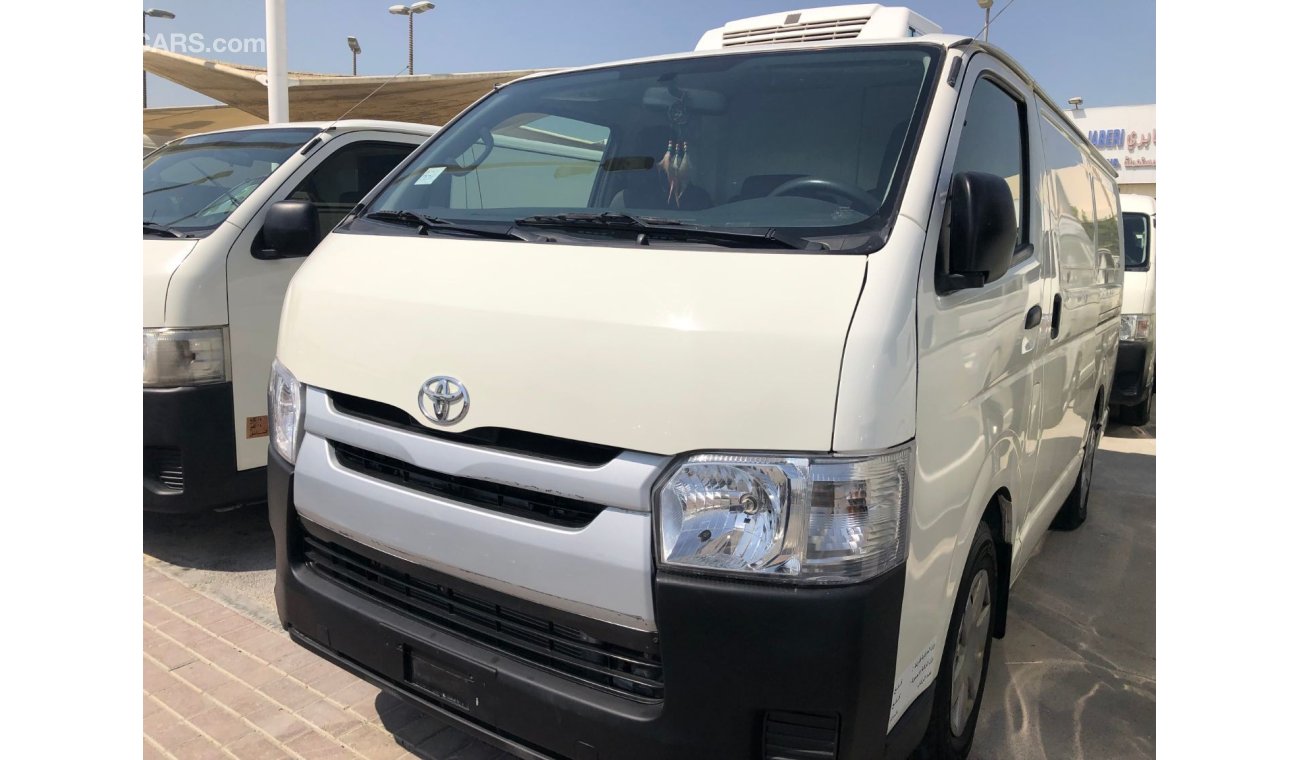 Toyota Hiace Toyota hiace Thermoking C-350 chiller, model:2017. Excellent condition