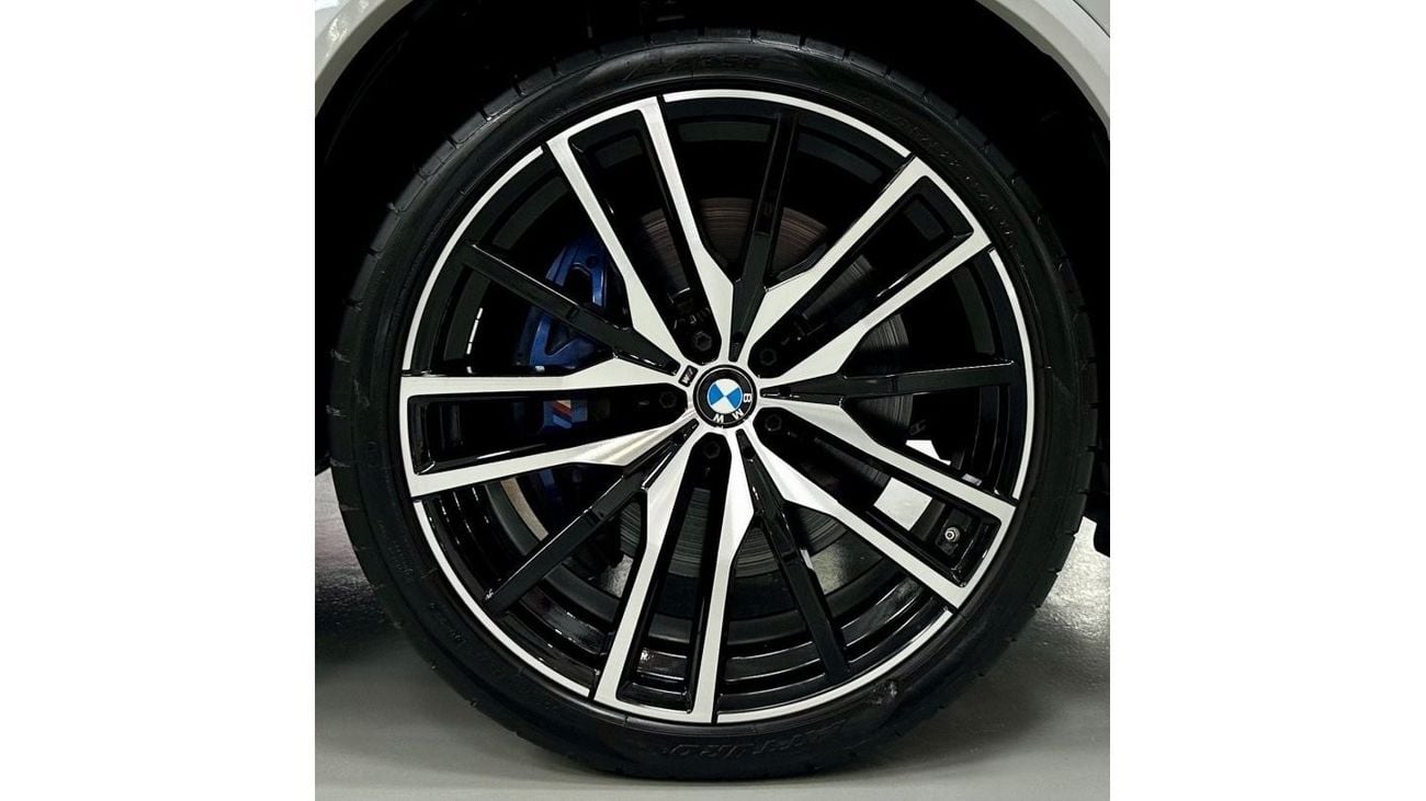 BMW X5 50i M Sport GCC .. FSH .. M kit .. V8 .. Original Paint .. Perfect Condition