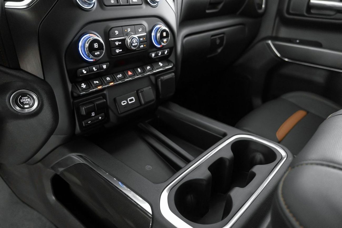 GMC Sierra 2022 GMC Sierra AT4 / Full GMC Service History & GMC Warranty