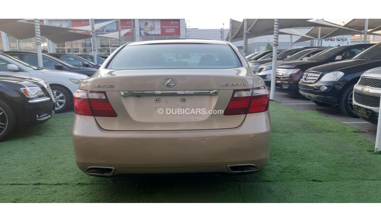 Lexus LS460 Gulf - Full Ultra - Manhole - Leather - Massage Chairs - Rings - Cruise Control Sensors in excellent