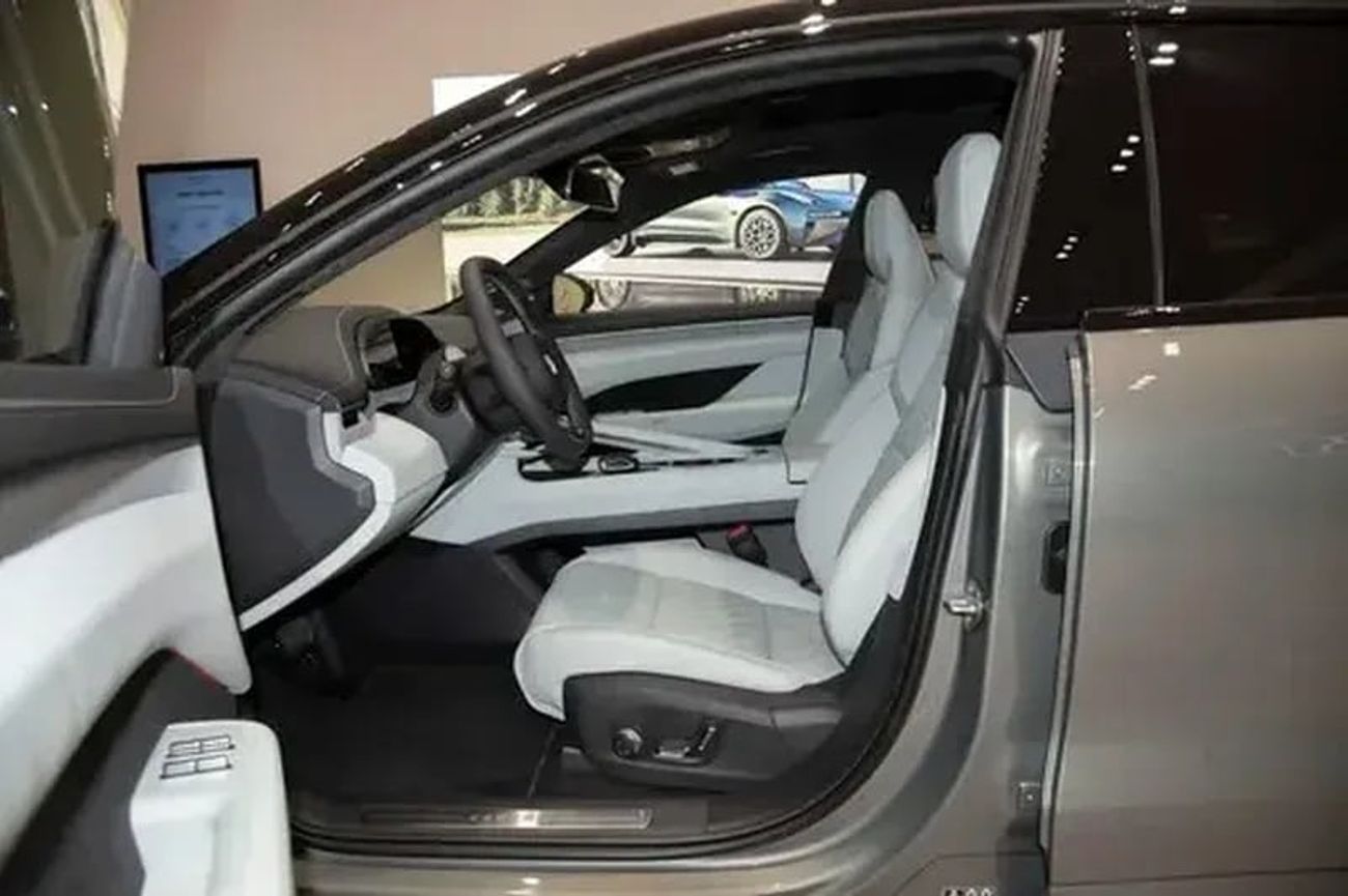 Zeekr 001 Long Range RWD