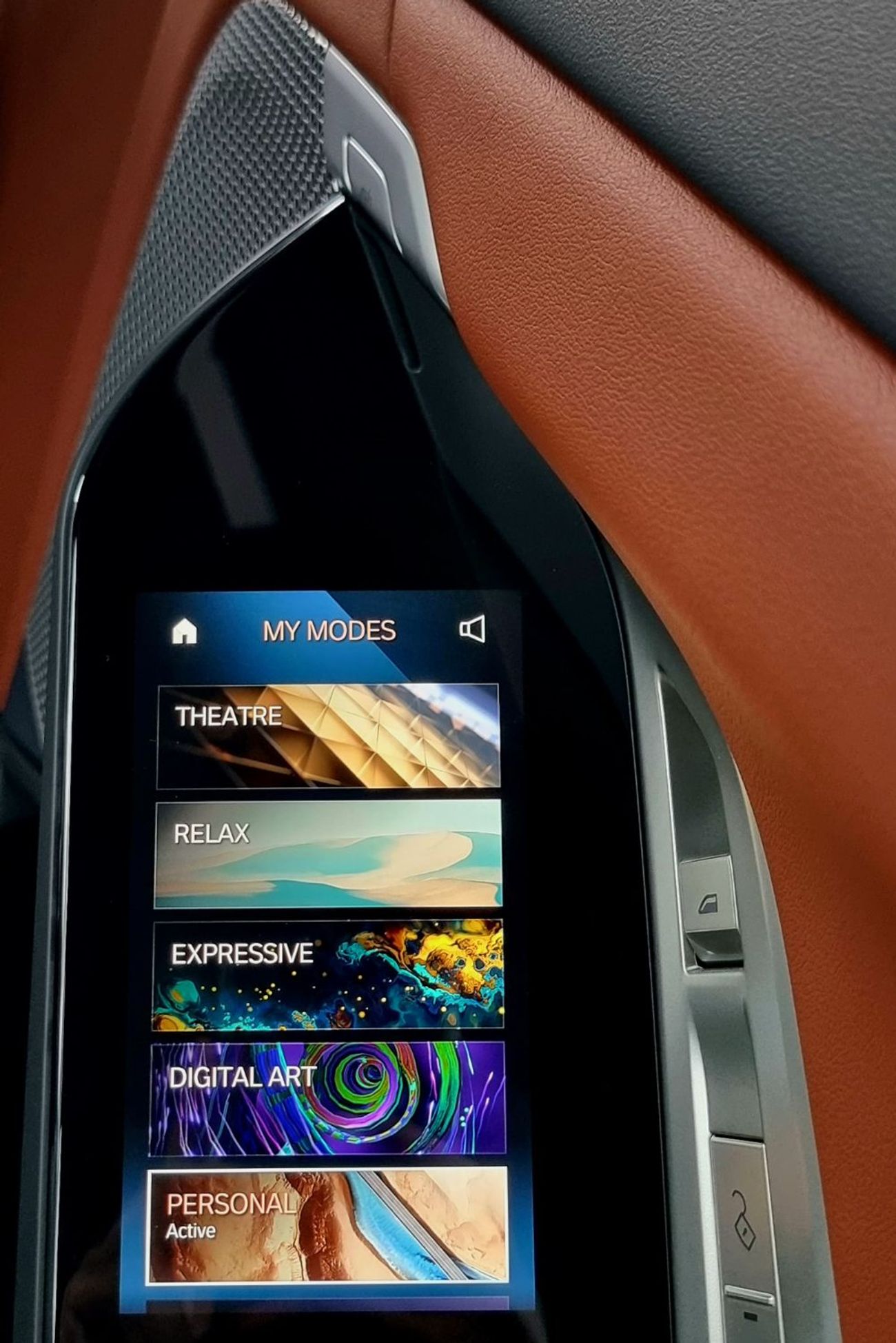 بي أم دبليو 740i M Sport Warranty & Service 2026 GCC