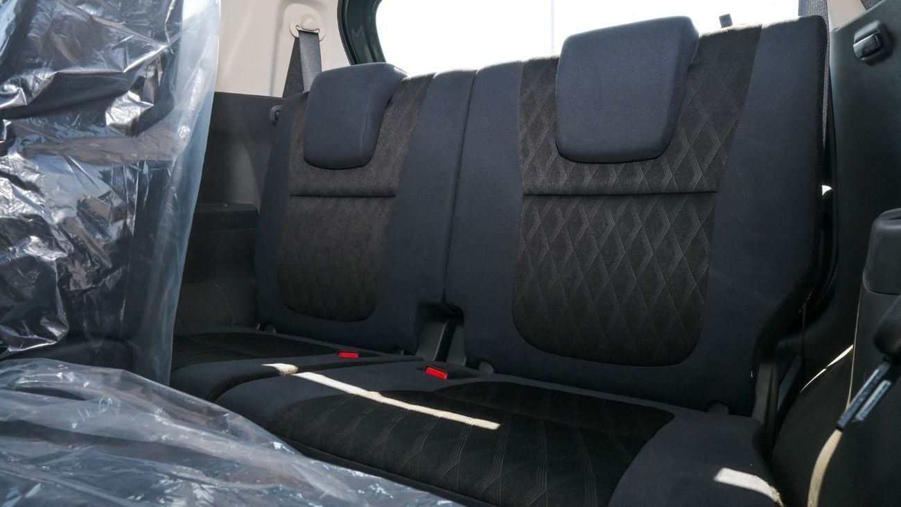 ميتسوبيشي إكسباندر كروس Brand New Mitsubishi Xpander Cross 2025 1.5L AT FWD|Grey/Black|XPANDER-CR-25| FOR EXPORT ONLY