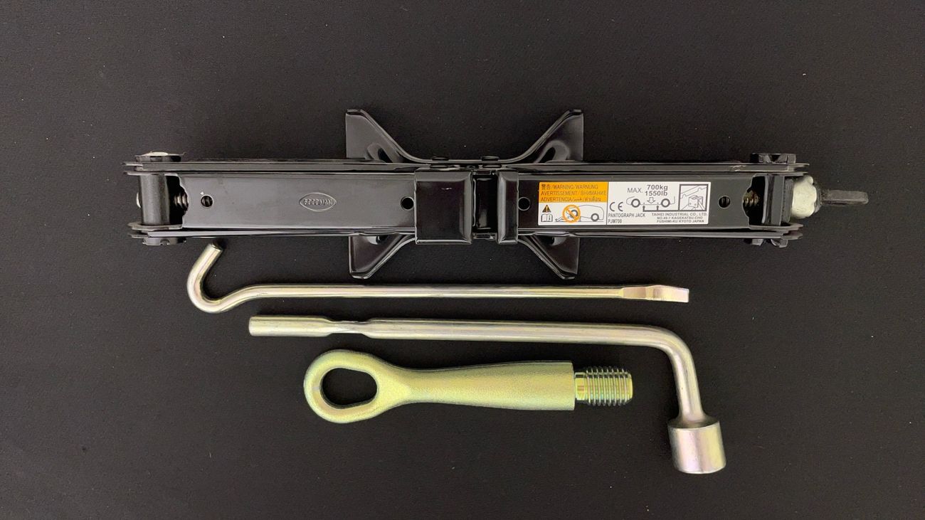 ميتسوبيشي اتراج GLX HIGHLINE 1.2 | بدون دفعة مقدمة | اختبار القيادة في المنزل