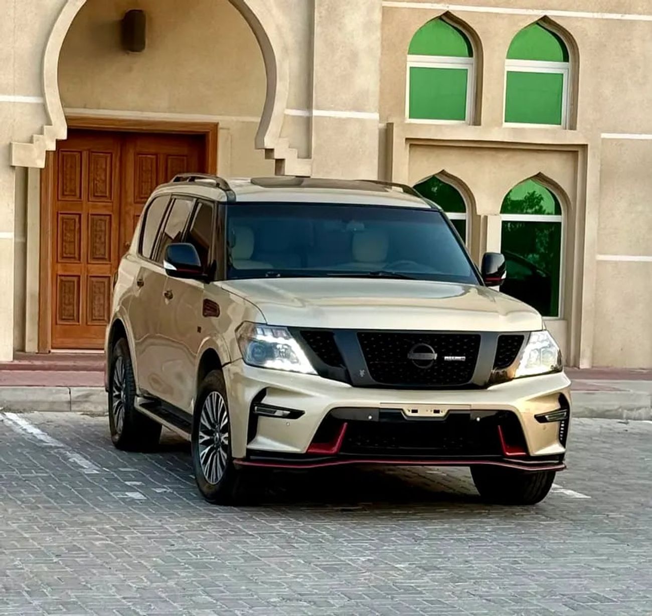 Nissan Patrol LE PLATINUM - GCC Specs - Pristine Condition