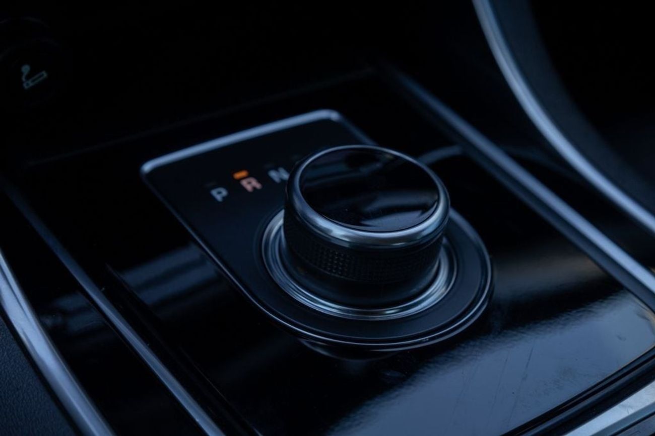 جاكوار XF Prestige 2.0L