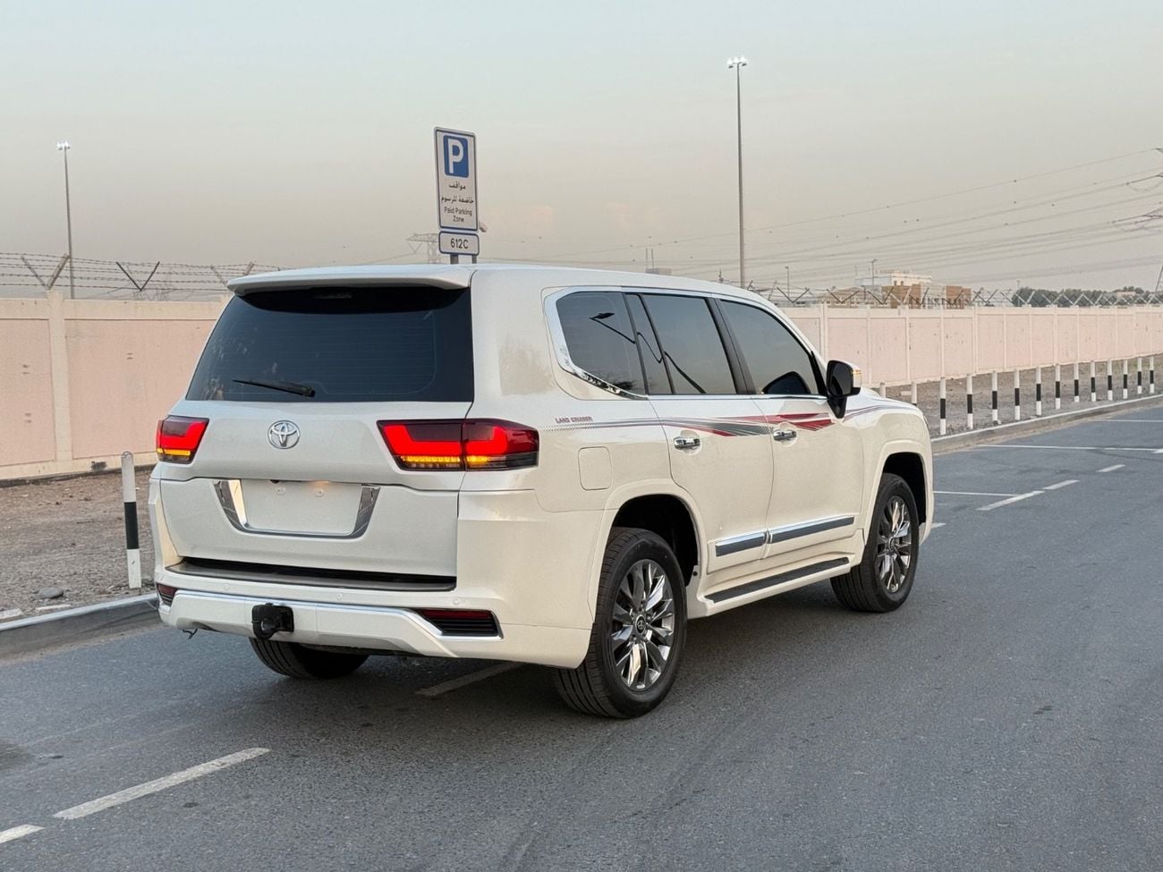 Toyota Land Cruiser GXR 4.0L (271 HP) AWD 2013 GXR 4.0L 4WD FACELIFTED 2025 WITH EXTERIOR GCC IN EXCELLENT CONDITION