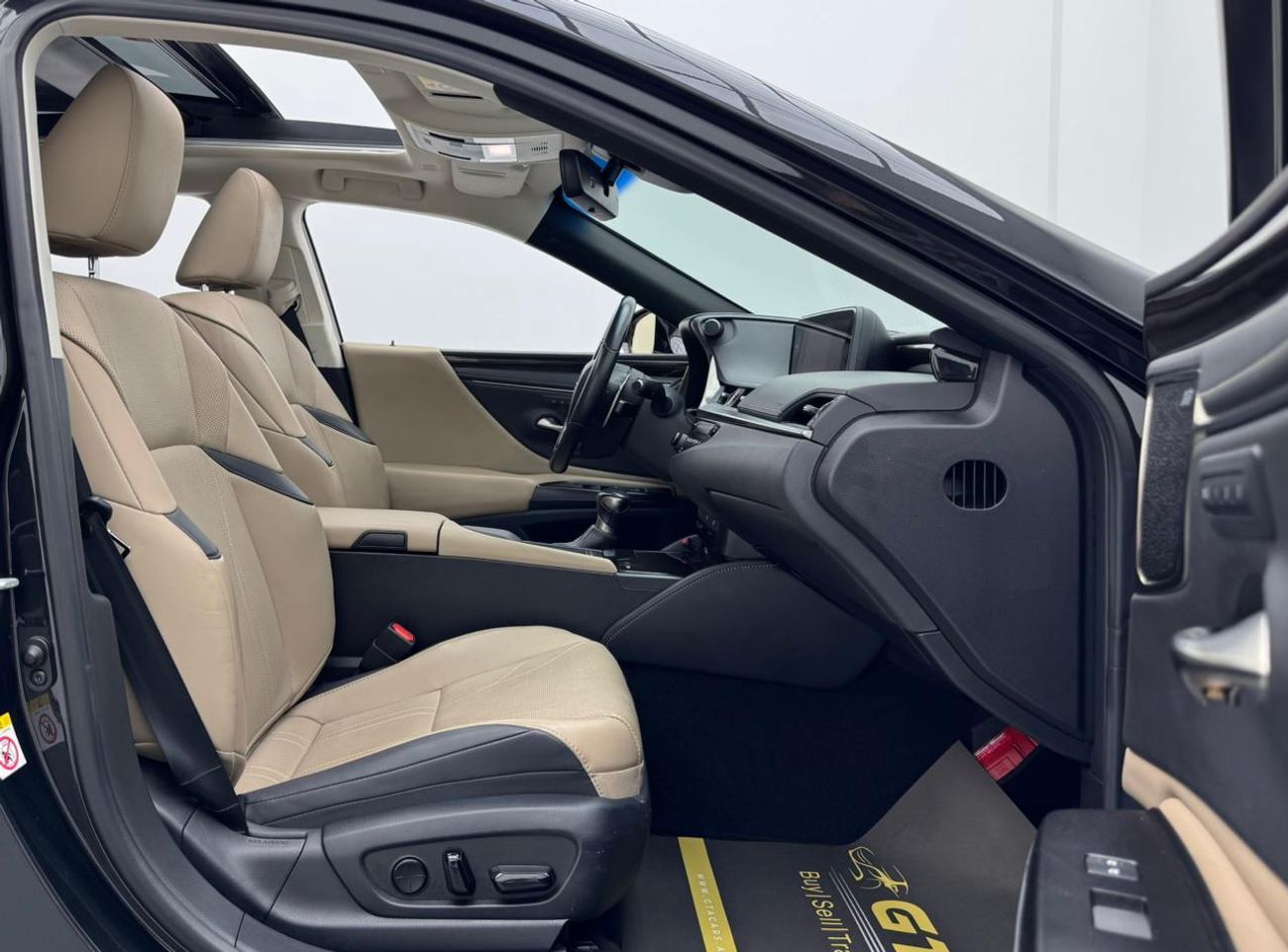 Lexus ES350 2019 Lexus ES350, 1 Year Warranty, Full Service History, Excellent Condition, GCC