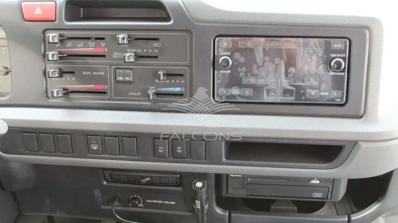 تويوتا كوستر 22 seats – Diesel, V6, Manual Transmission