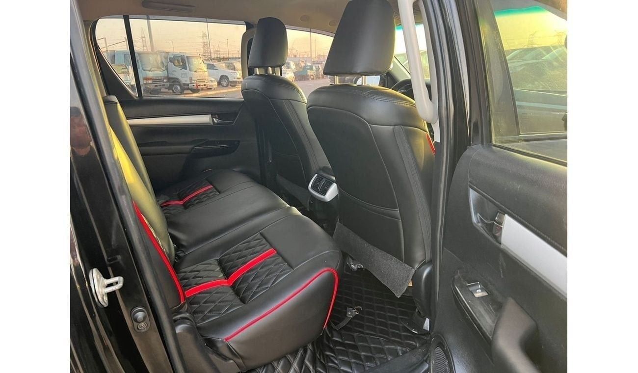 تويوتا هيلوكس 2016 TOYOTA HILUX MT FULL OPTION 2.7L V4 4X4 - 4 Wheel Drive - GOOD CONDITION