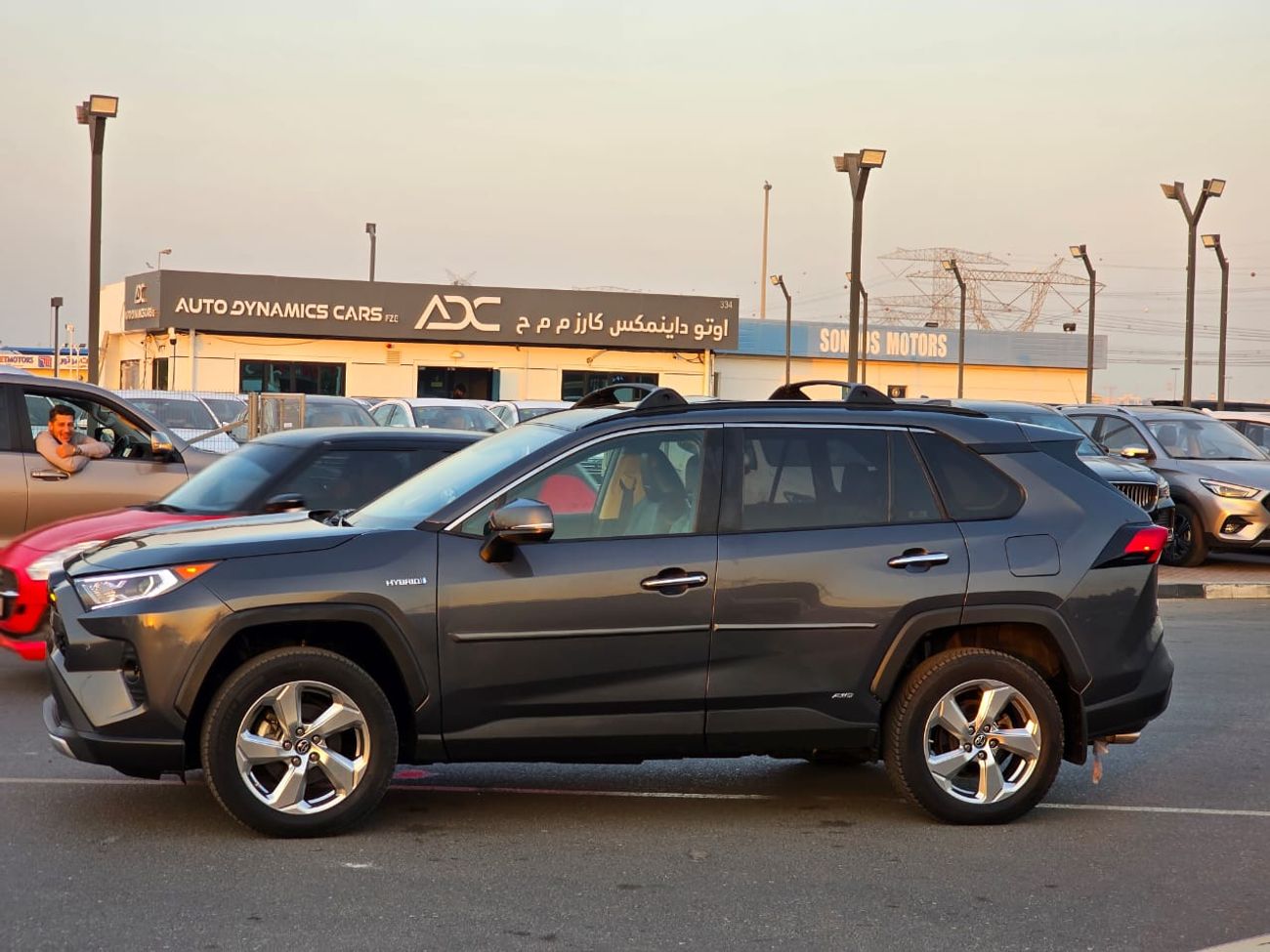 تويوتا راف ٤ 2.5L Limited Hybrid