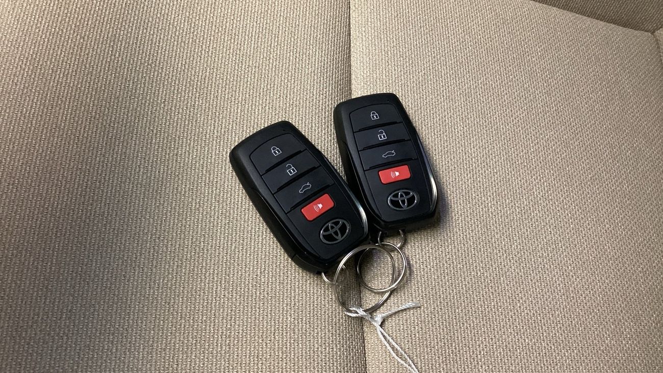تويوتا كامري 2.5 XLE AUTO | شامل الضمان | 0 ﺪﻔﻋﺓ ﺃﻮﻟﻯ