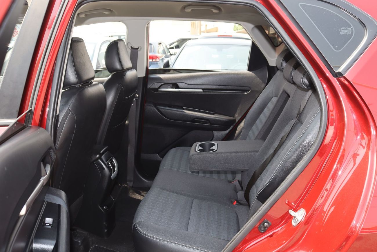 Kia Sonet LX2 1.5L Kia Sonet 2023 GCC in excellent condition, 71,000 km, 1500 cc engine, price 48,000 dirhams