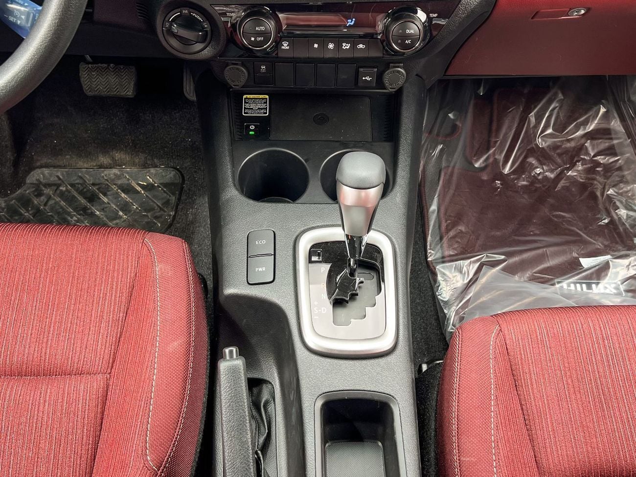 تويوتا هيلوكس GLX EXPORT ONLY - HILUX GLX.S 2.7L AWD A/T with Push Button