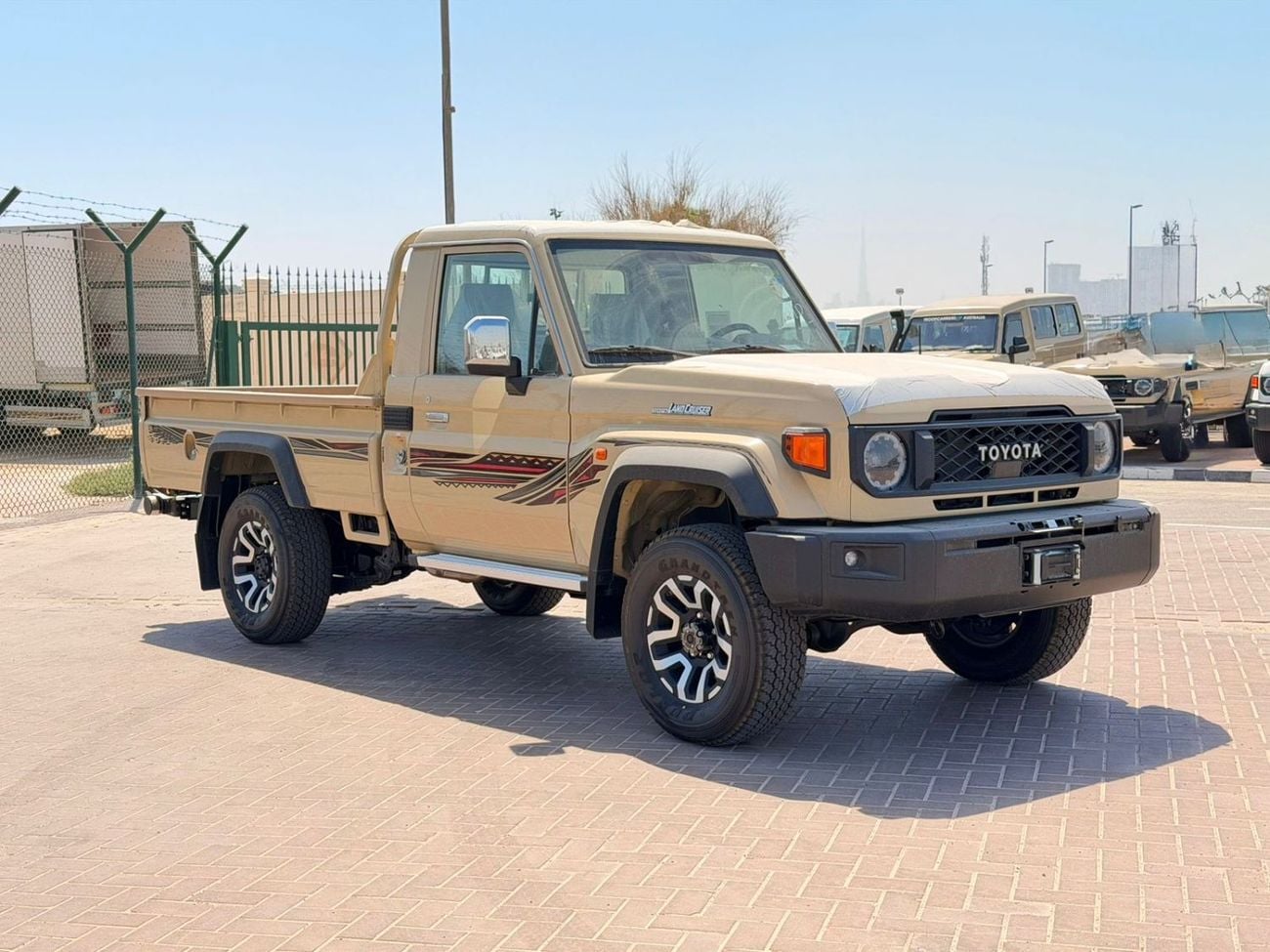 Toyota Land Cruiser Pick Up Toyota pickup LC 79 SINGLE Petrol 4,0L Model 2026  Saudi spec