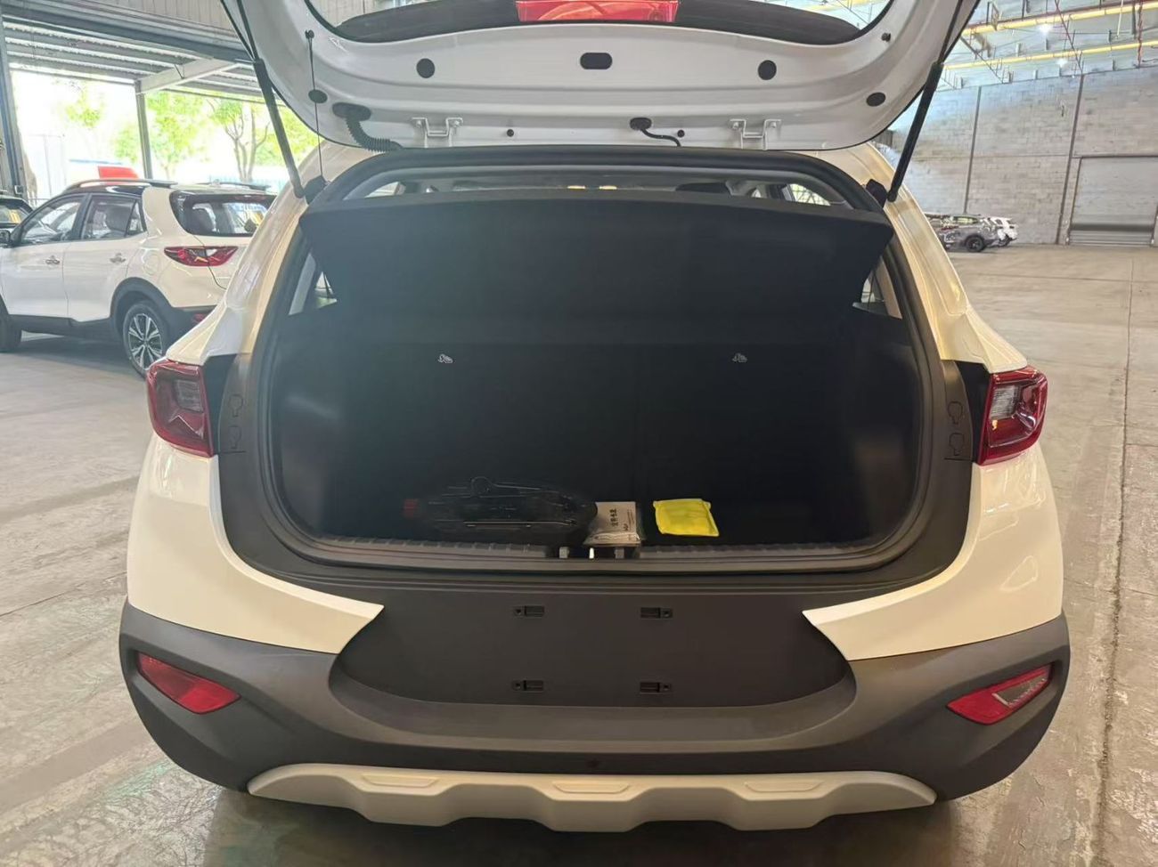 Kia KX1 1.4L CVT with sunroof