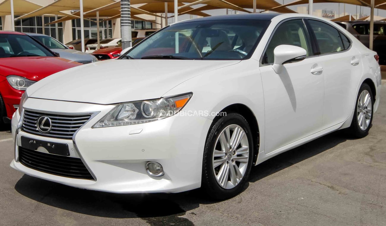 Used Lexus ES 350 2013 for sale in Sharjah 152436