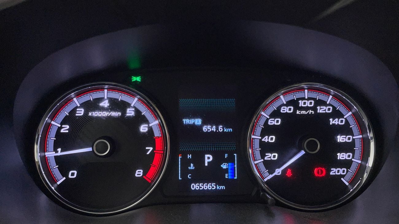 ميتسوبيشي إكسباندر كروس PREMIUM 1.5 | بدون دفعة مقدمة | اختبار القيادة في المنزل