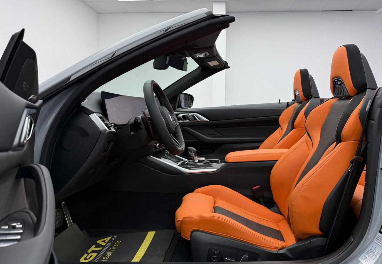 BMW M4 Competition 3.0L 2025 BMW M4 Competition Convertible, Warranty, Very Low Km, Excellent Condition, Ko