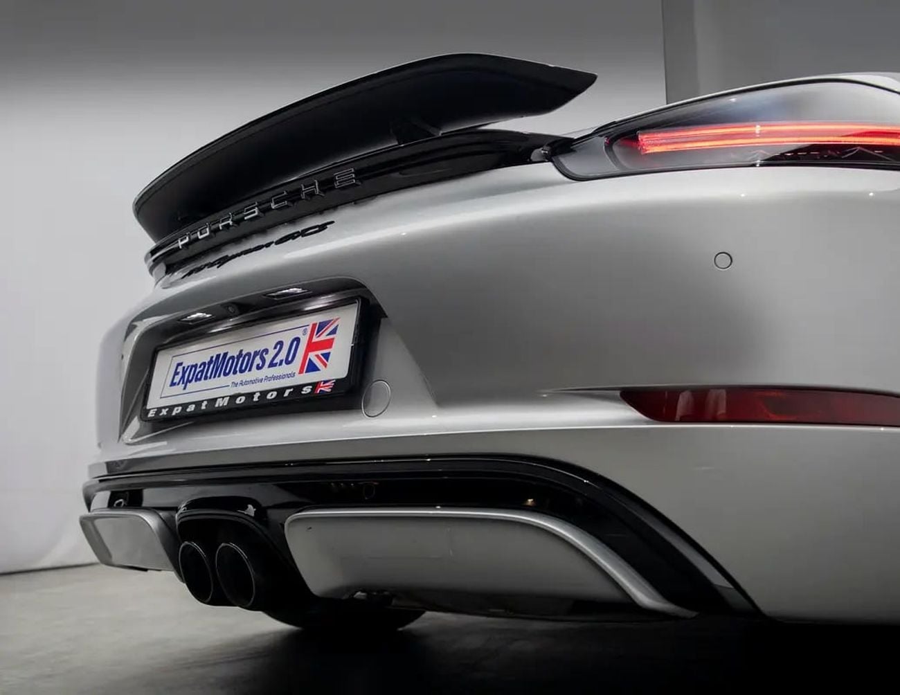 Porsche 718 Cayman GTS • Sport Chrono • FSH • GCC Spec