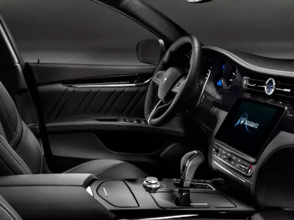 Maserati Quattroporte interior - Cockpit
