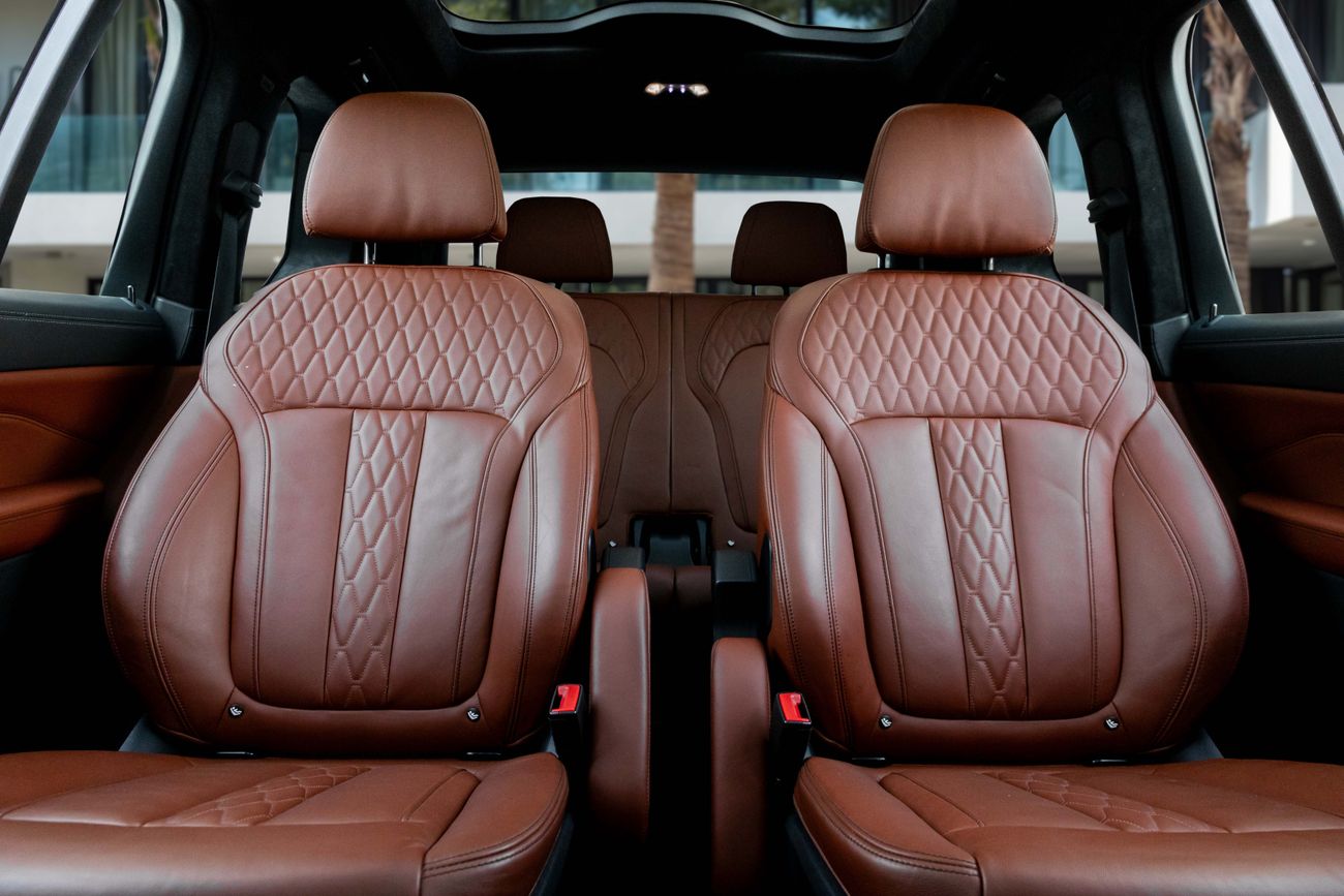 بي أم دبليو X7 M50i 4.4L (523 HP)