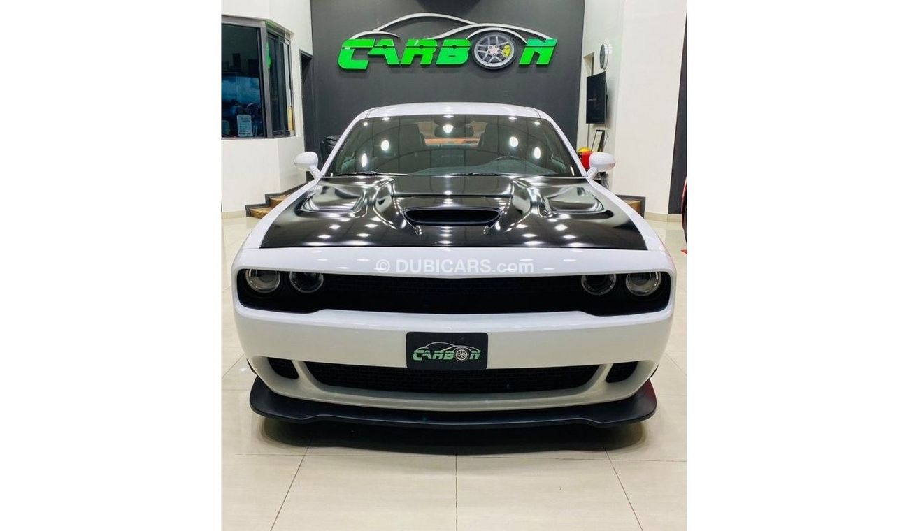 Dodge Challenger SRT Hellcat CHALLENGER HELLCAT 2015 GCC IN BEAUTIFUL CONDITION FOR ONLY 169K AED INCLUDING FREE INSU