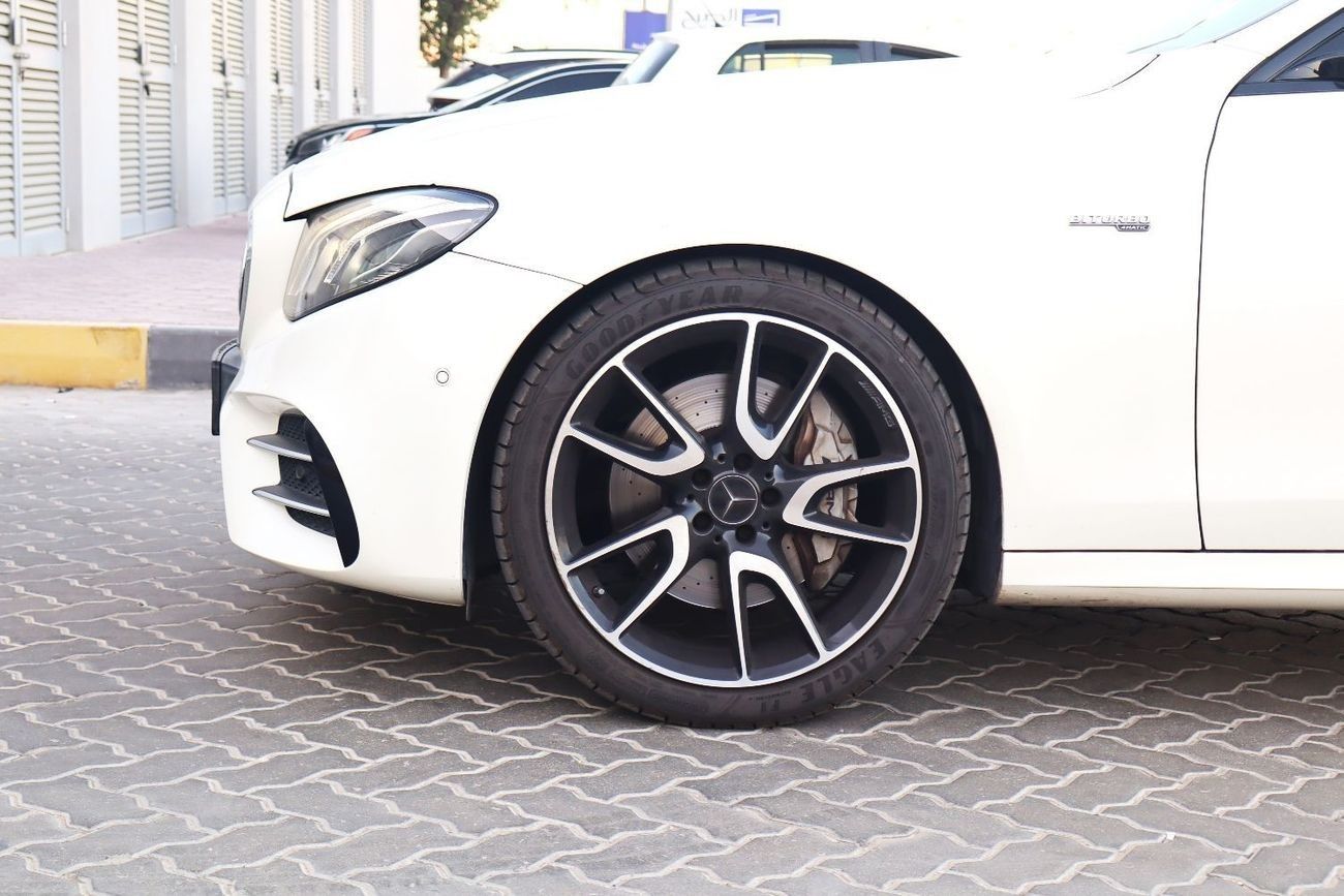 Mercedes-Benz E 43 AMG Std 3.0L
