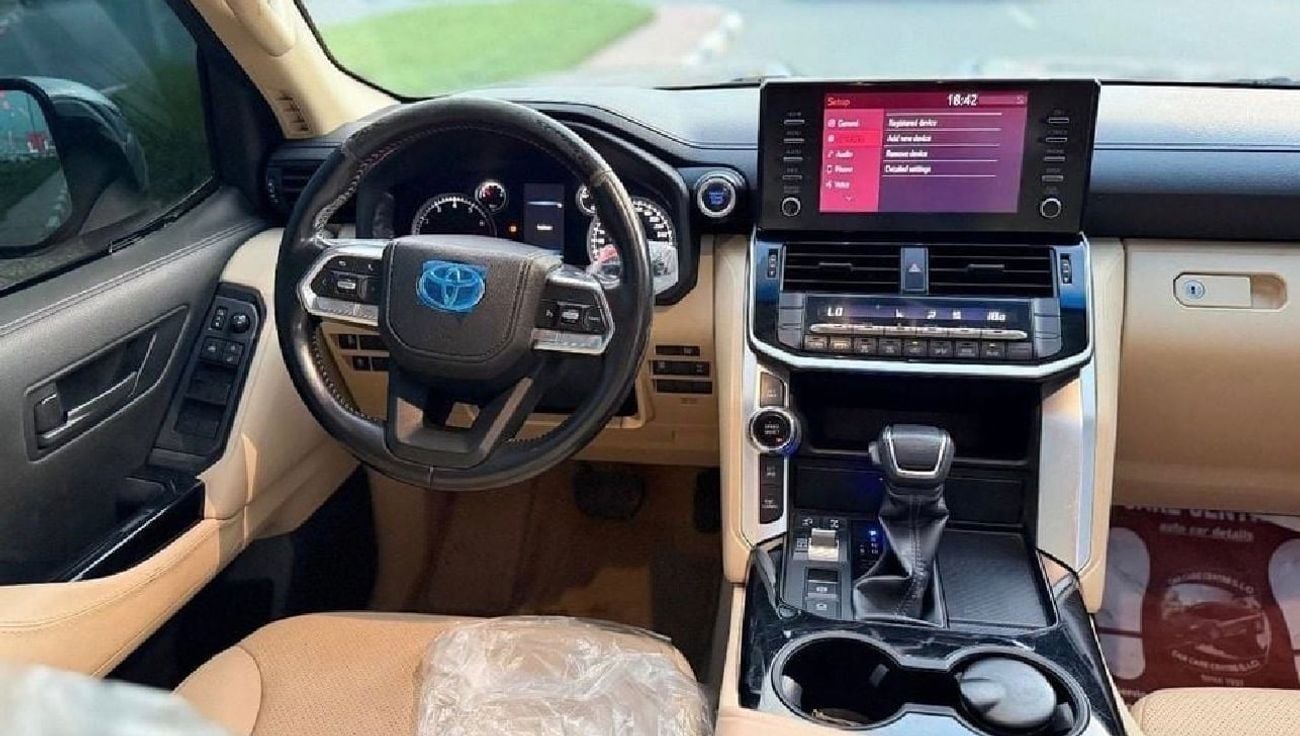 Toyota Land Cruiser GXR 2022 V6 4.0L Full Option Perfect Condition