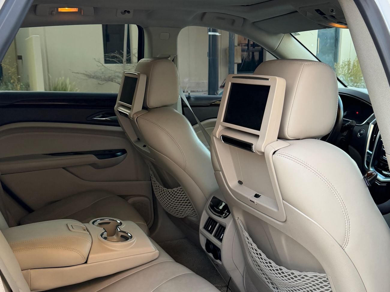 كاديلاك SRX LUXURY