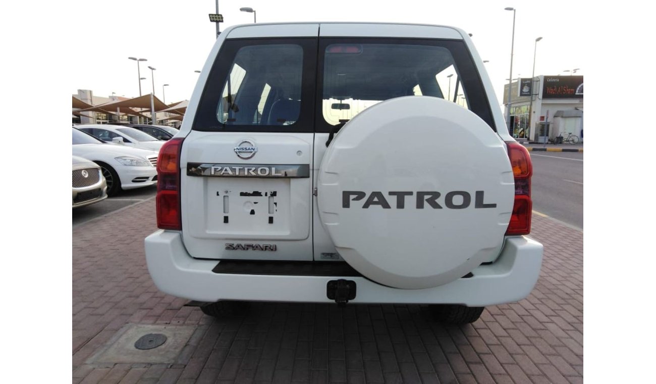 Nissan Patrol Safari 2009 g cc full automatic orginal pant