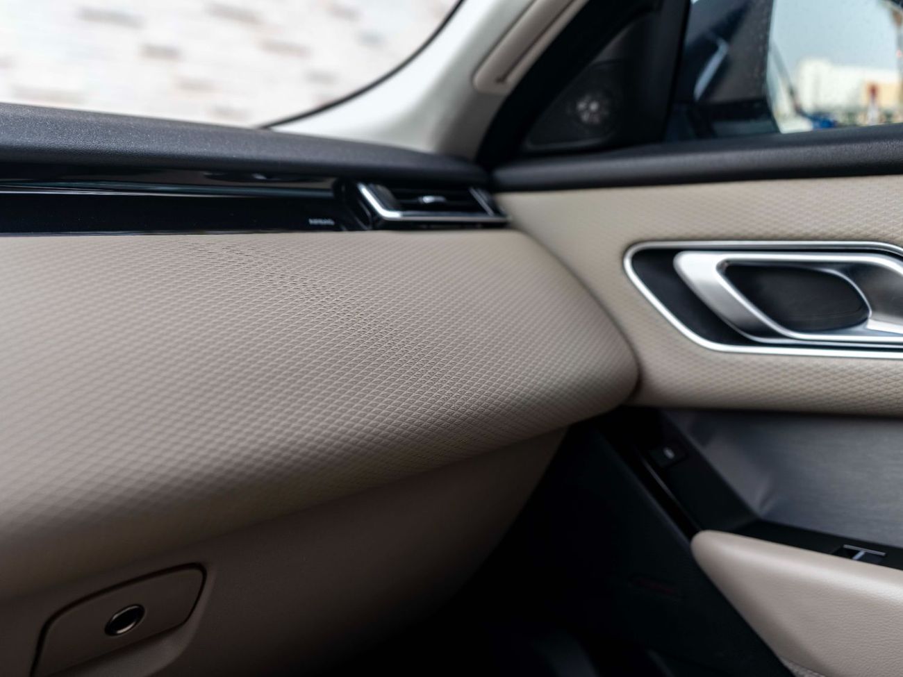 لاند روفر رينج روفر فيلار P250 S 2.0L Petrol